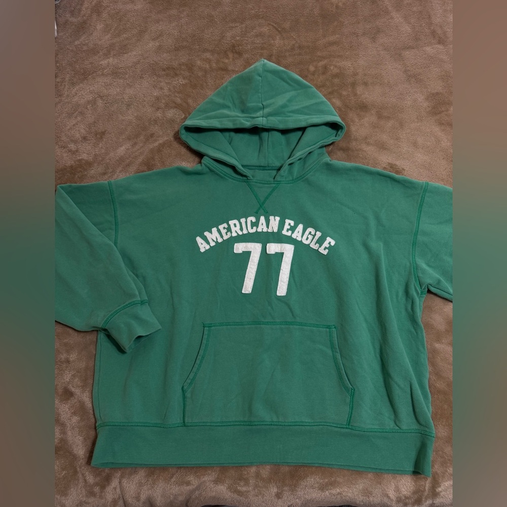 American Eagle Green Sweatshirt